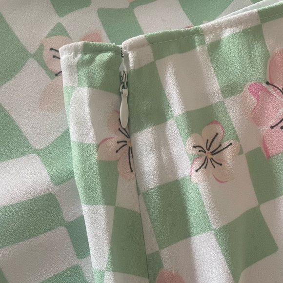 Hollister green checkered floral skirt - Picture 6 of 7